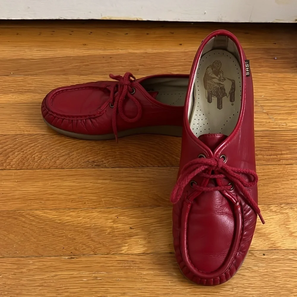 Red Granny Sneakers Made in USA Handsewn Lace Up Shoes Size 9N